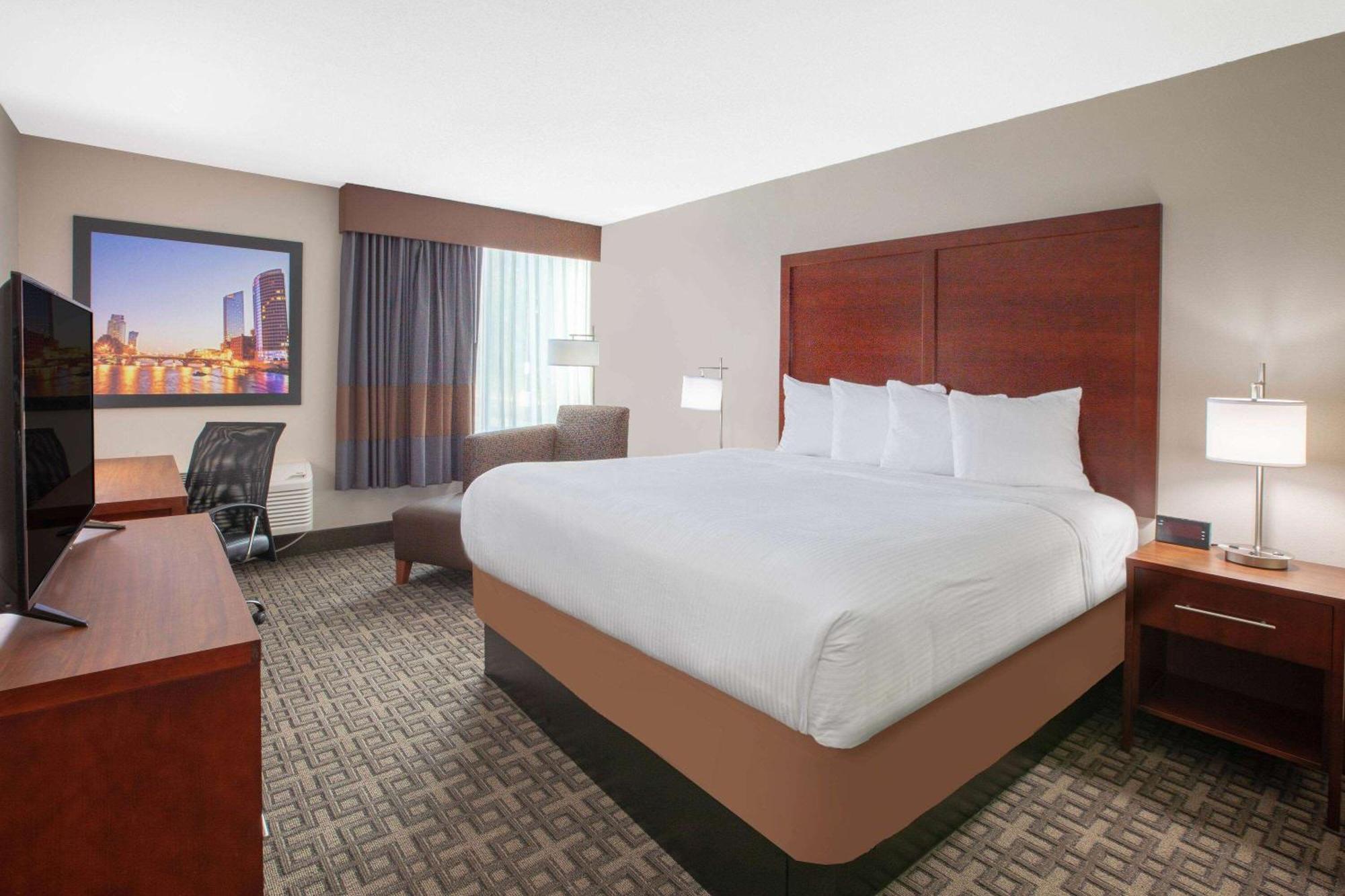 Baymont By Wyndham Grand Rapids Near Downtown 호텔 와이오밍 외부 사진